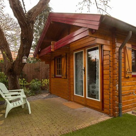 Onder De Kersenboom Bed & Breakfast Hilversum Dış mekan fotoğraf