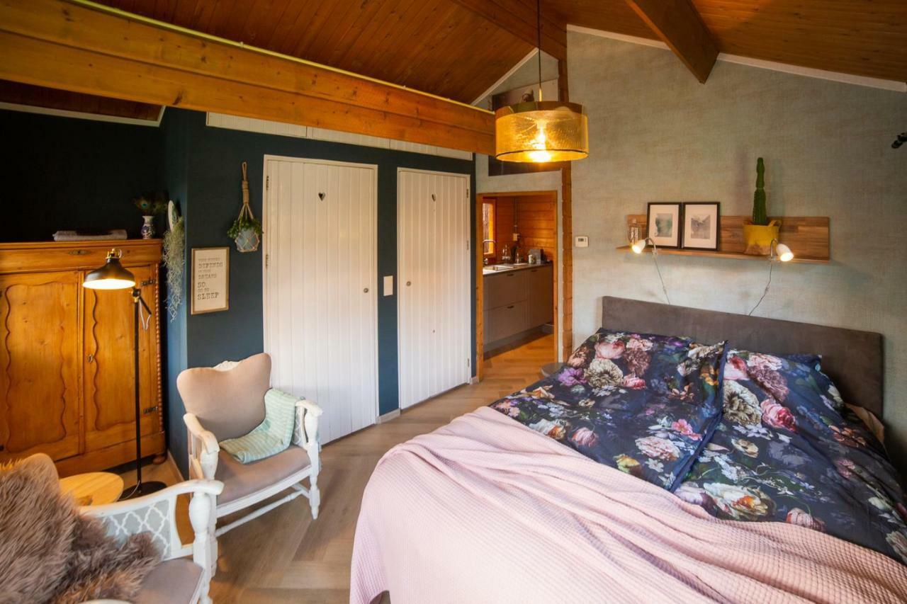 Onder De Kersenboom Bed & Breakfast Hilversum Dış mekan fotoğraf