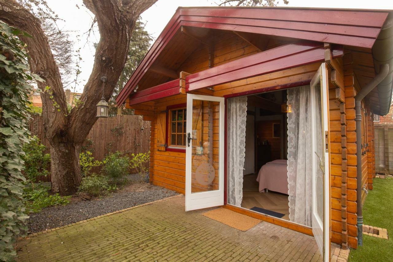 Onder De Kersenboom Bed & Breakfast Hilversum Dış mekan fotoğraf